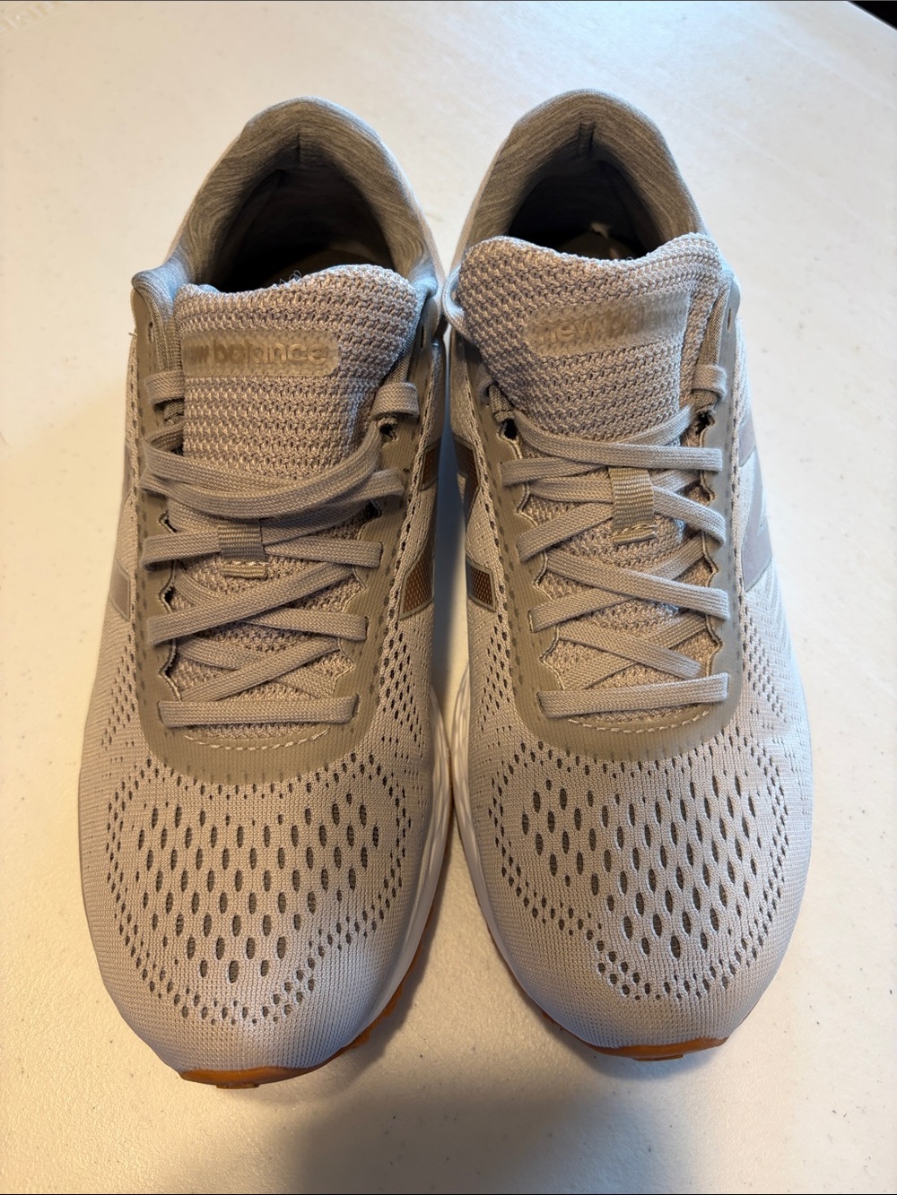 New Balance Women's Size 9.5 Fresh Foam Warisl 01 Grey Lace-Up Sneakers .